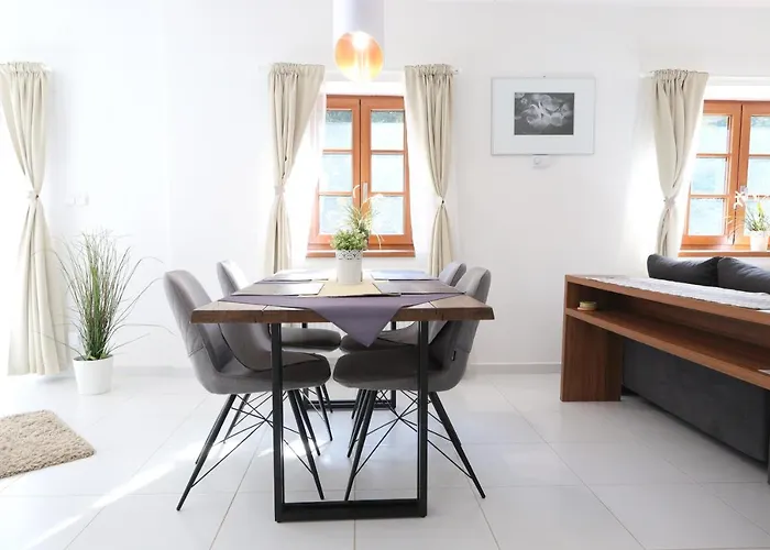 Daisy Posazavi - Rekreacni Blizko Prahy * Bohuliby